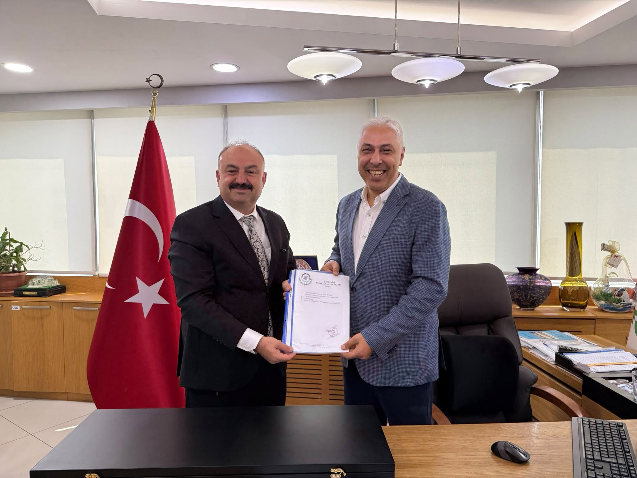 AK Parti MKYK Üyesi Barış Özerol Odamızı Ziyaret Etti: Esnafımızın Sorunları ve Talepleri Dosya Halinde Sunuldu